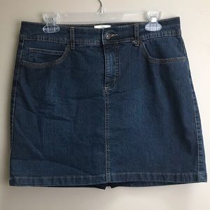St. John’s Bay Jean Skort Size 8